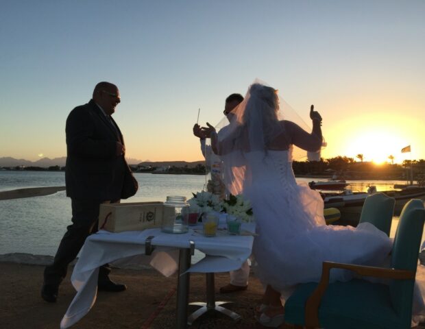 Hochzeit in Ägypten, Freie Trauung am Strand, Strandhochzeit mit Carsten Riedel