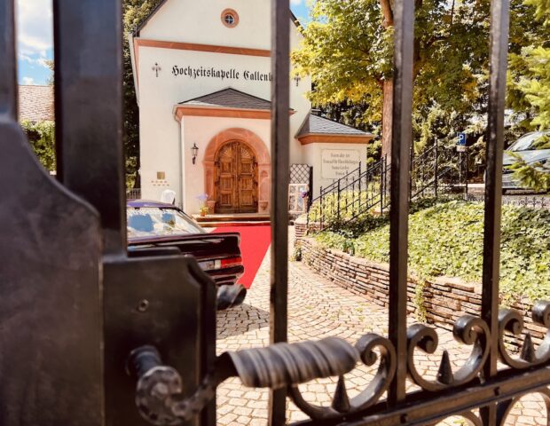 Freie Trauung in der Hochzeitskapelle Callenberg mit Trauredner Carsten Riedel