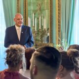 Hochzeitsredner Carsten Riedel bei der freien Trauung auf Schloss Branitz in Cottbus