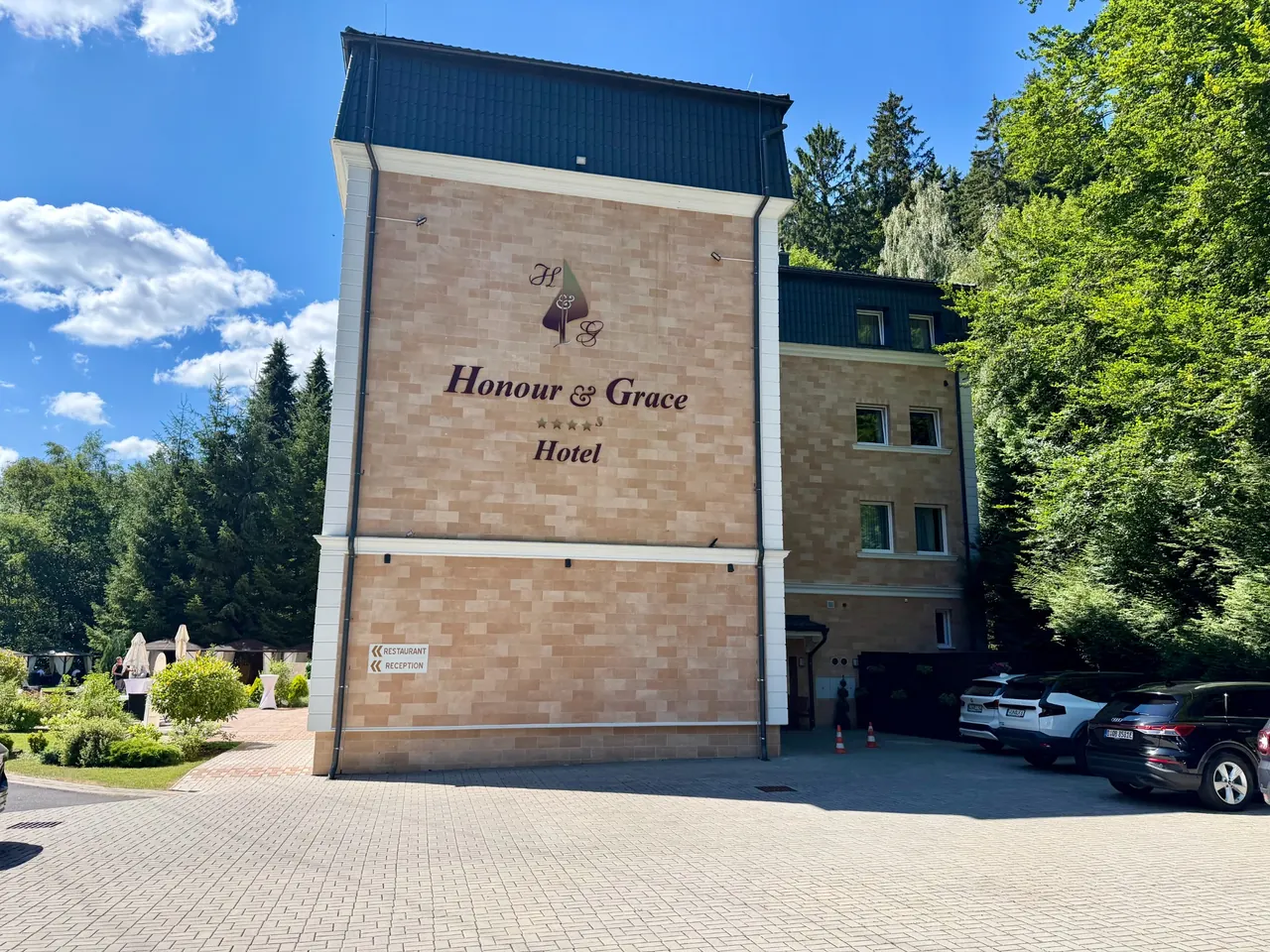 Honour & Grace Hotel in Horní Žďár bei Ostrov in Tschechien